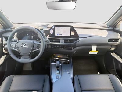 2026 Lexus UX - Photo 16
