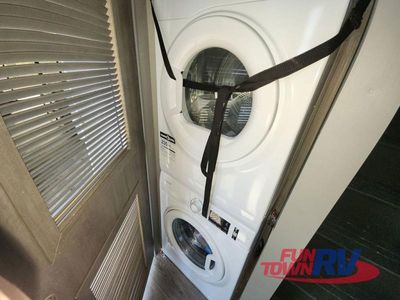 2026 Coachmen RV Catalina Destination Series - Photo 26