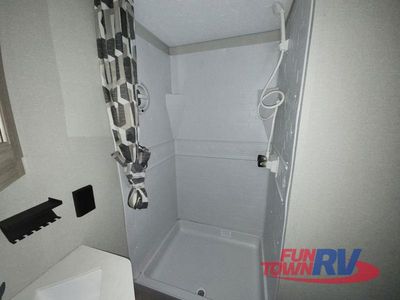 2026 Coachmen RV Catalina Destination Series - Photo 28
