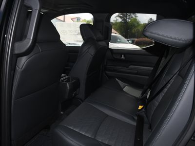 2026 Toyota Tacoma i-FORCE MAX - Photo 8