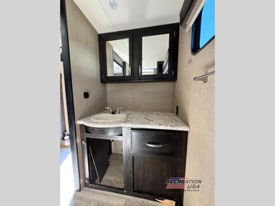 2017 Grand Design Imagine - Photo 24