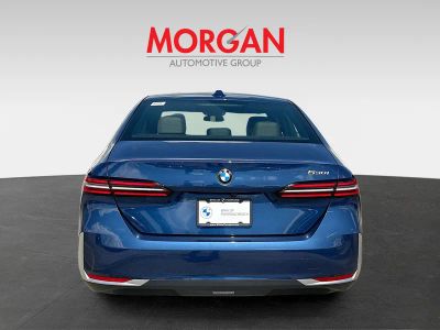 2025 BMW 5 Series — engine compartment view