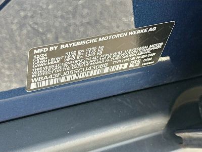 2025 BMW 5 Series — photo 31 view