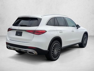 2026 Mercedes-Benz GLC 300 - Photo 2