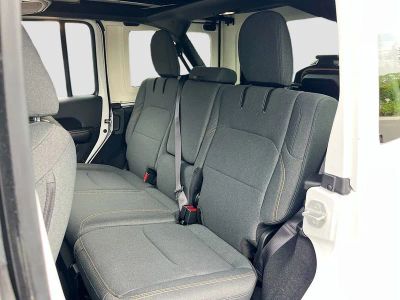 2025 Jeep Wrangler — photo 23 view