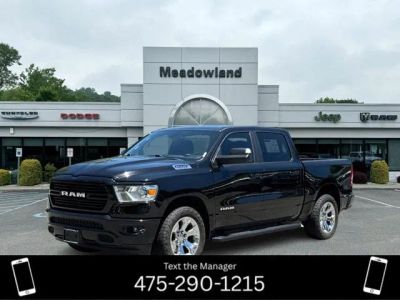 2019 RAM 1500 Big Horn/Lone Star in Diamond Black Crystal Pearlcoat — front three-quarter view