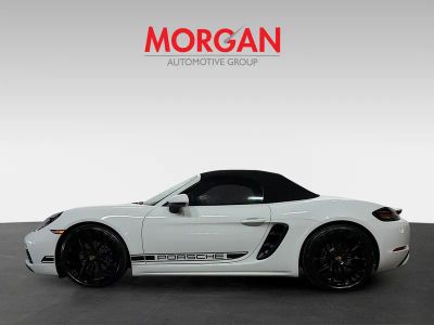 2025 Porsche 718 Boxster — side profile view