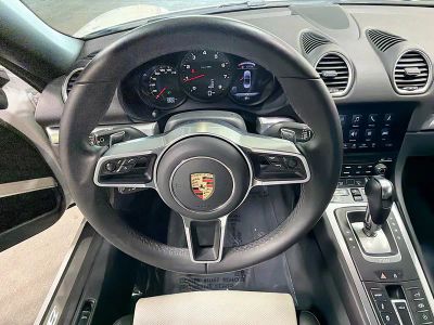 2025 Porsche 718 Boxster — photo 34 view