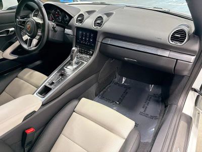 2025 Porsche 718 Boxster — photo 14 view