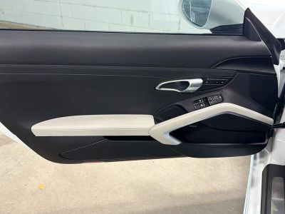 2025 Porsche 718 Boxster — photo 19 view