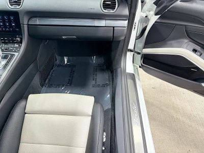 2025 Porsche 718 Boxster — photo 17 view