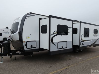 2020 Forest River Rockwood Ultra Lite - Photo 2