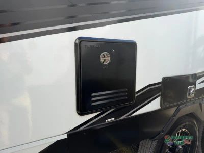 2023 Grand Design Momentum G-Class — photo 39 view
