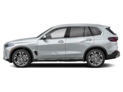 2026 BMW X5 — engine compartment view