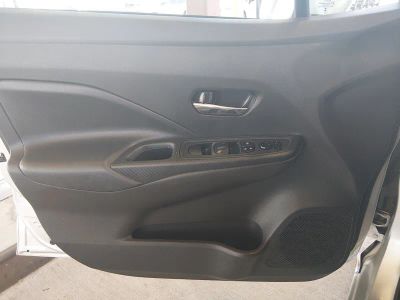 2023 Nissan Versa — photo 21 view