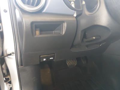 2023 Nissan Versa — photo 13 view