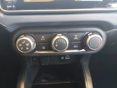 2023 Nissan Versa — photo 19 view