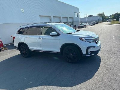 2021 Honda Pilot — rear three-quarter view