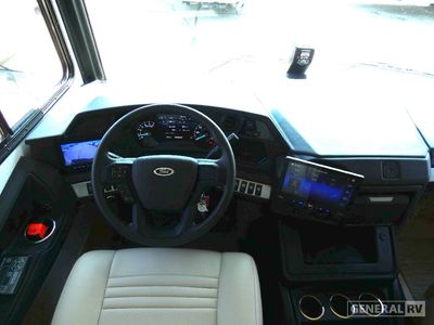 2026 Fleetwood Bounder - Photo 9