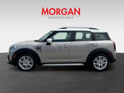 2023 MINI Countryman — interior view