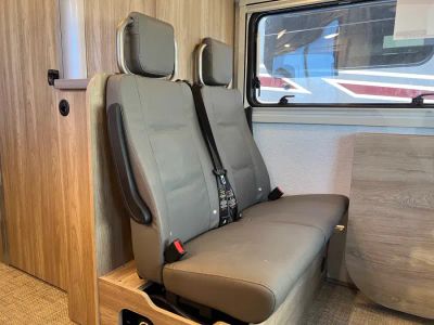 2027 Winnebago EKKO — photo 8 view