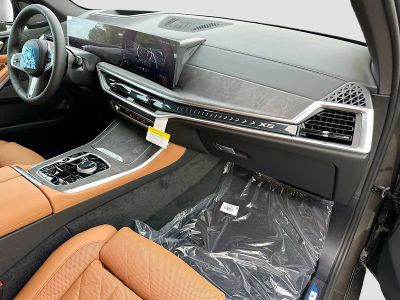 2026 BMW X5 — photo 24 view