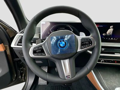 2026 BMW X5 — photo 8 view