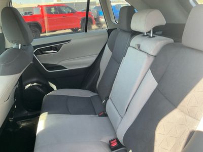 2023 Toyota RAV4 - Photo 8