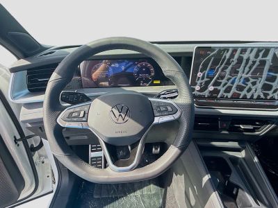 2026 Volkswagen Tiguan — photo 10 view