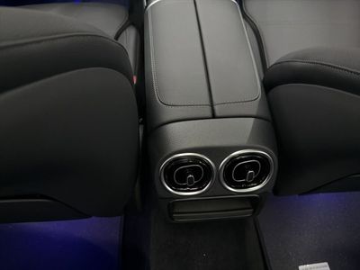 2026 Mercedes-Benz C-Class - Photo 23