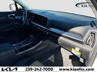 2026 Kia Sorento — photo 13 view