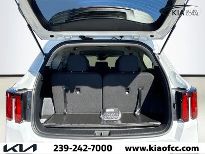 2026 Kia Sorento — photo 12 view
