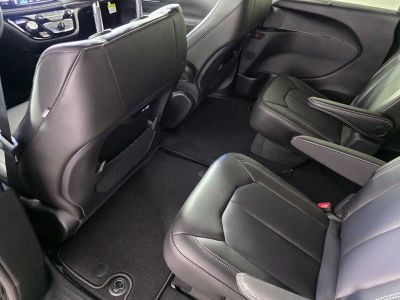 2026 Chrysler Pacifica — photo 16 view