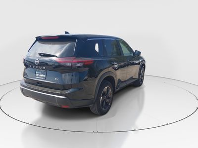 2024 Nissan Rogue — photo 7 view