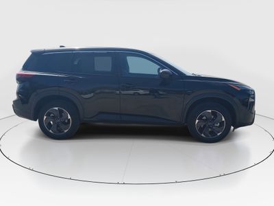 2024 Nissan Rogue — photo 8 view