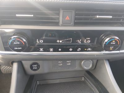 2024 Nissan Rogue — photo 21 view