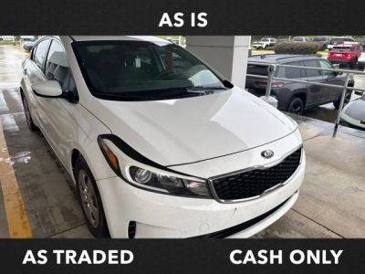2017 Kia Forte LX in Clear White — front three-quarter view