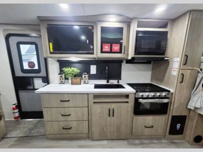 2026 Grand Design Imagine XLS - Photo 9