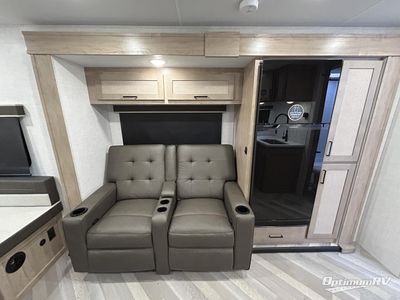 2025 Ember RV E-Series - Photo 10