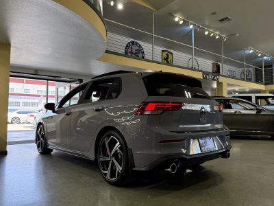 2025 Volkswagen Golf GTI - Photo 2