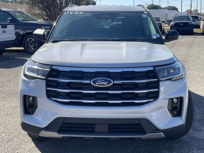 2026 Ford Explorer — photo 8 view