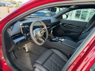 2026 BMW 530i - Photo 16