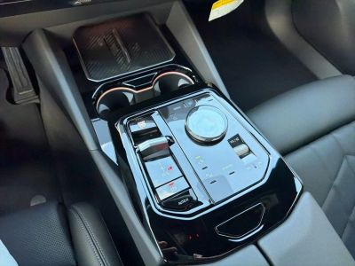 2026 BMW 530i - Photo 22