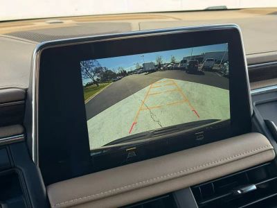 2024 Chevrolet Suburban - Photo 4