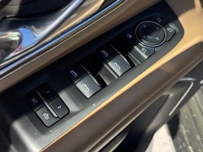 2024 Chevrolet Suburban - Photo 29