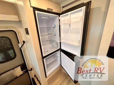 2026 Thor Motor Coach Vegas - Photo 49