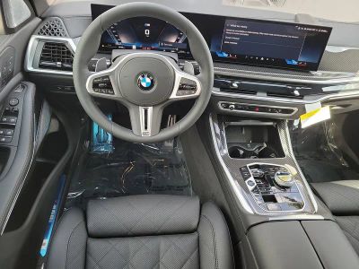 2026 BMW X5 — photo 8 view