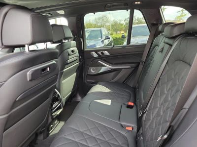 2026 BMW X5 — photo 10 view