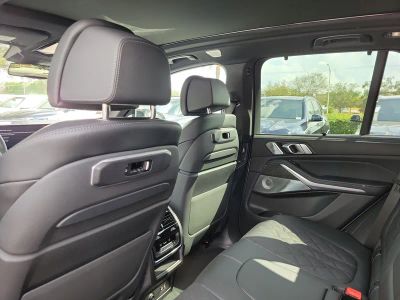 2026 BMW X5 — photo 11 view