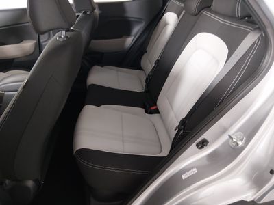 2024 Hyundai Venue — photo 18 view